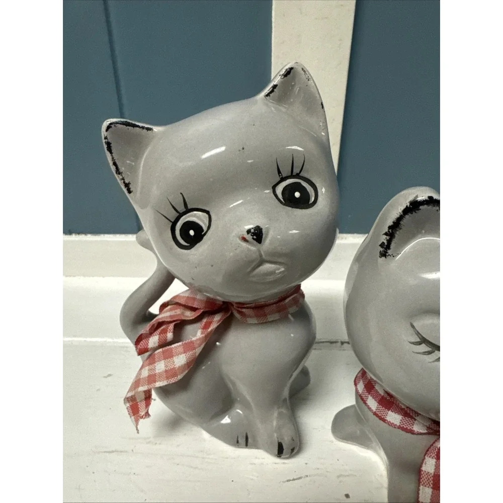 Cat Figurines 